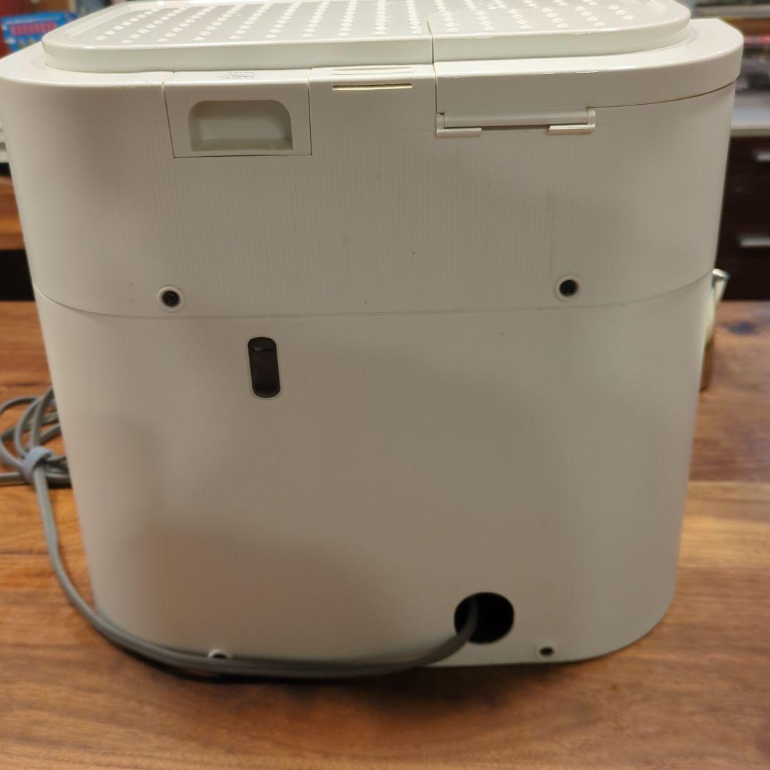 De'Longhi エスプレッソマシン ホワイト