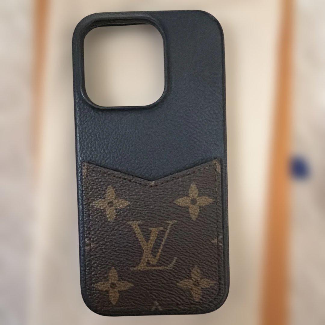 ルイヴィトン モノグラム iphone 15 PRO ケース