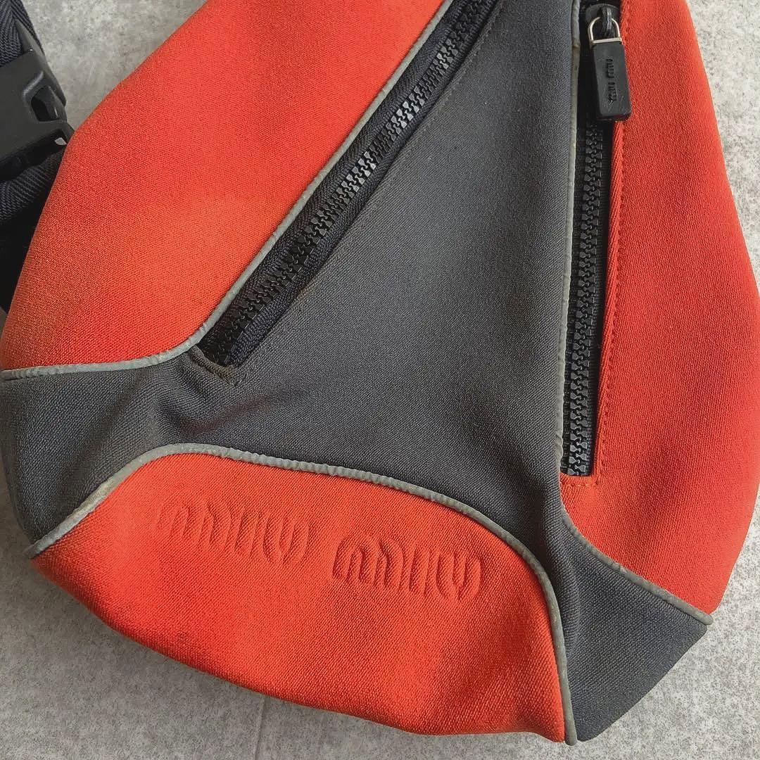 ぽんちゃん 様　miumiu ボディバッグ　ビンテージ　アーカイブ　Y2K