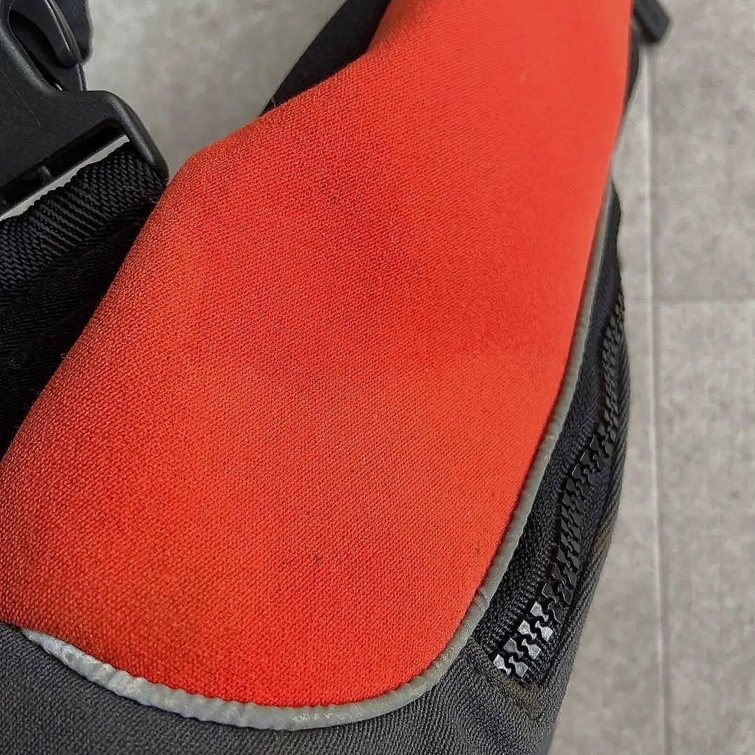 ぽんちゃん 様　miumiu ボディバッグ　ビンテージ　アーカイブ　Y2K