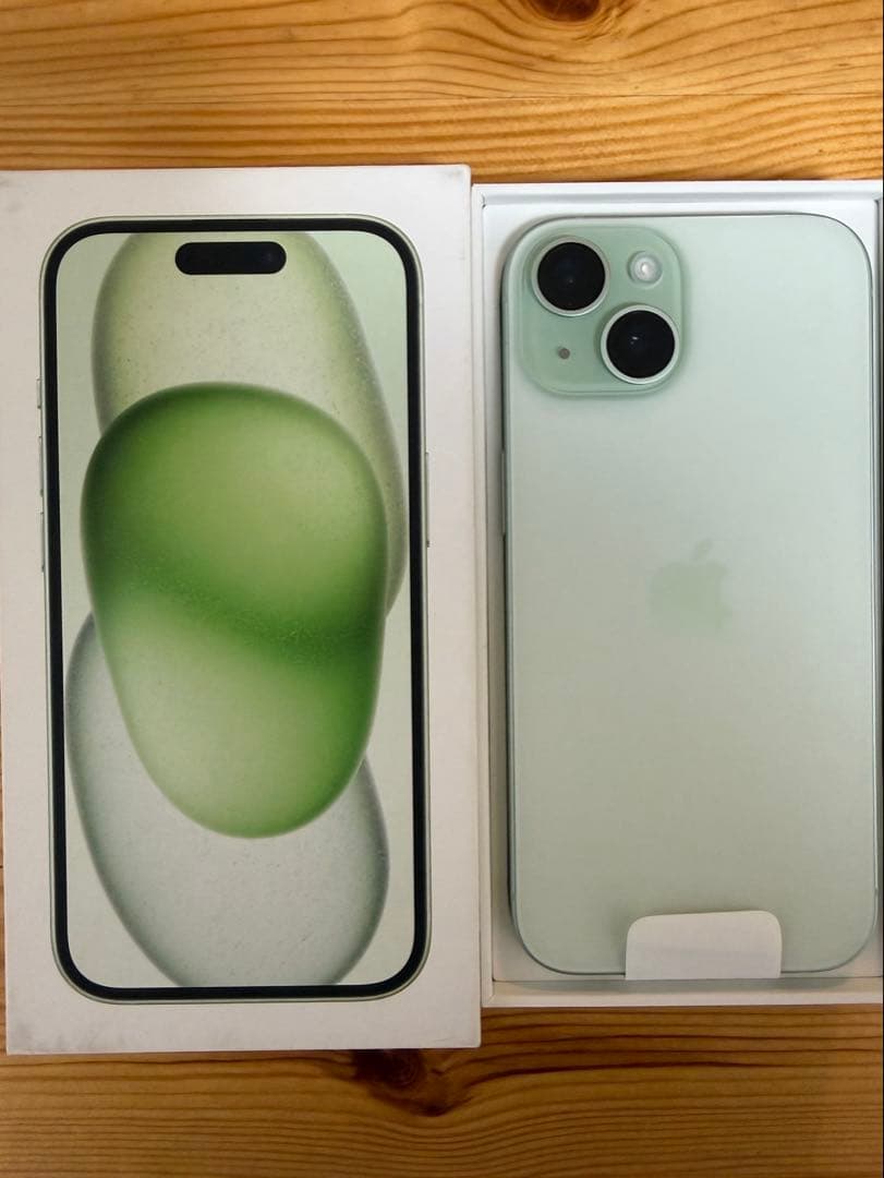 iPhone 15 128GB simフリー バッテリー残量100%！