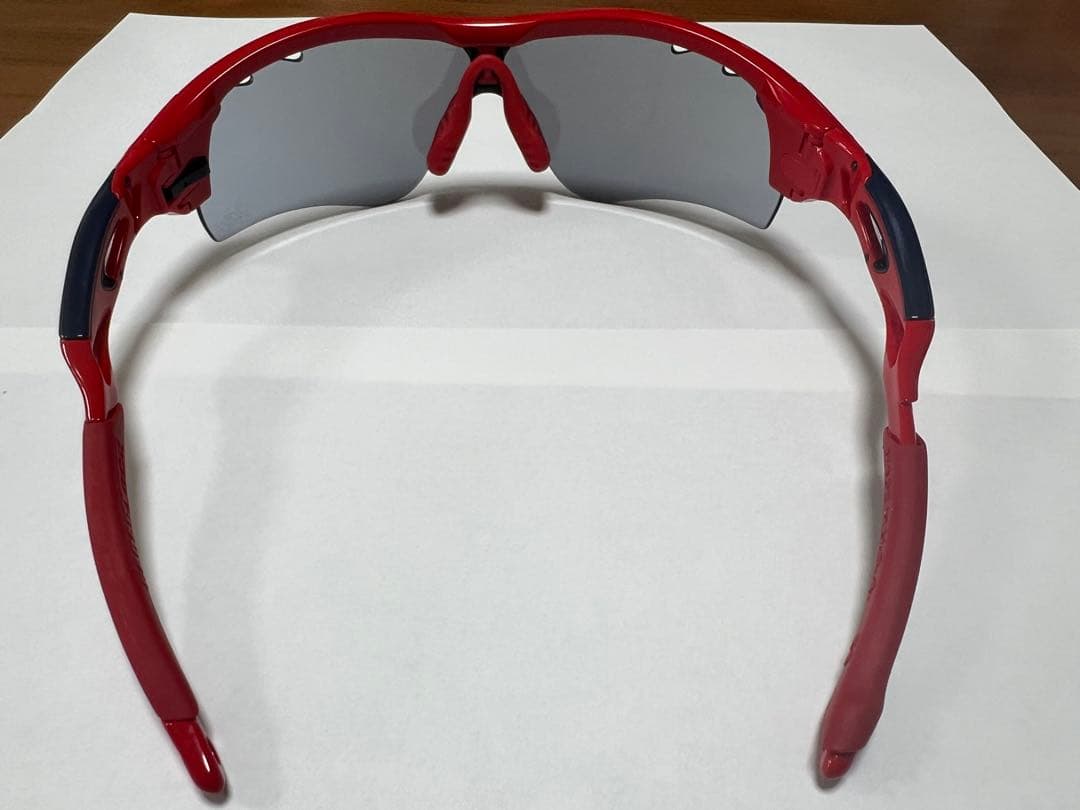 OAKLEY サングラス　カープVer.