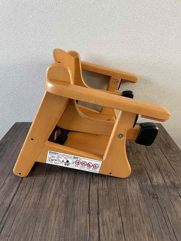 ④【美品】コンビ　ブースターシート　BU11　幼児補助イス