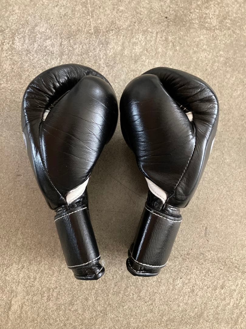 winning ウィニングボクシンググローブ ブラック 8オンス MS-200B