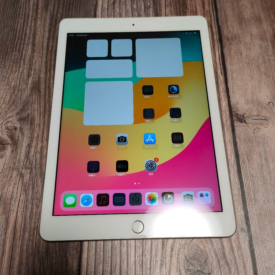 iPad 第6世代 32GB シルバー SIMフリー 超美品