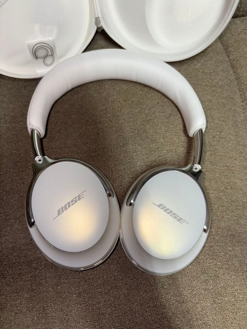 【60周年特別品】BOSE ワイヤレスヘッドセット ホワイト　美品