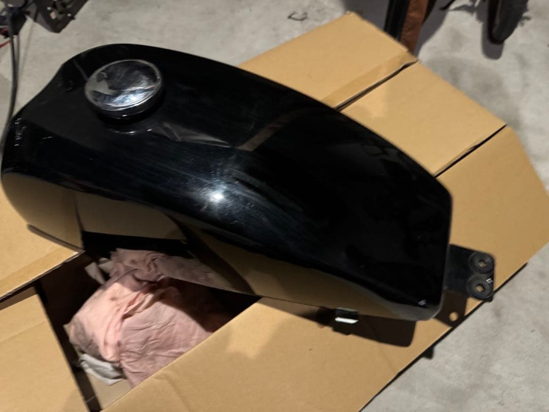 ✨*✨様 KAWASAKI w650燃料タンク