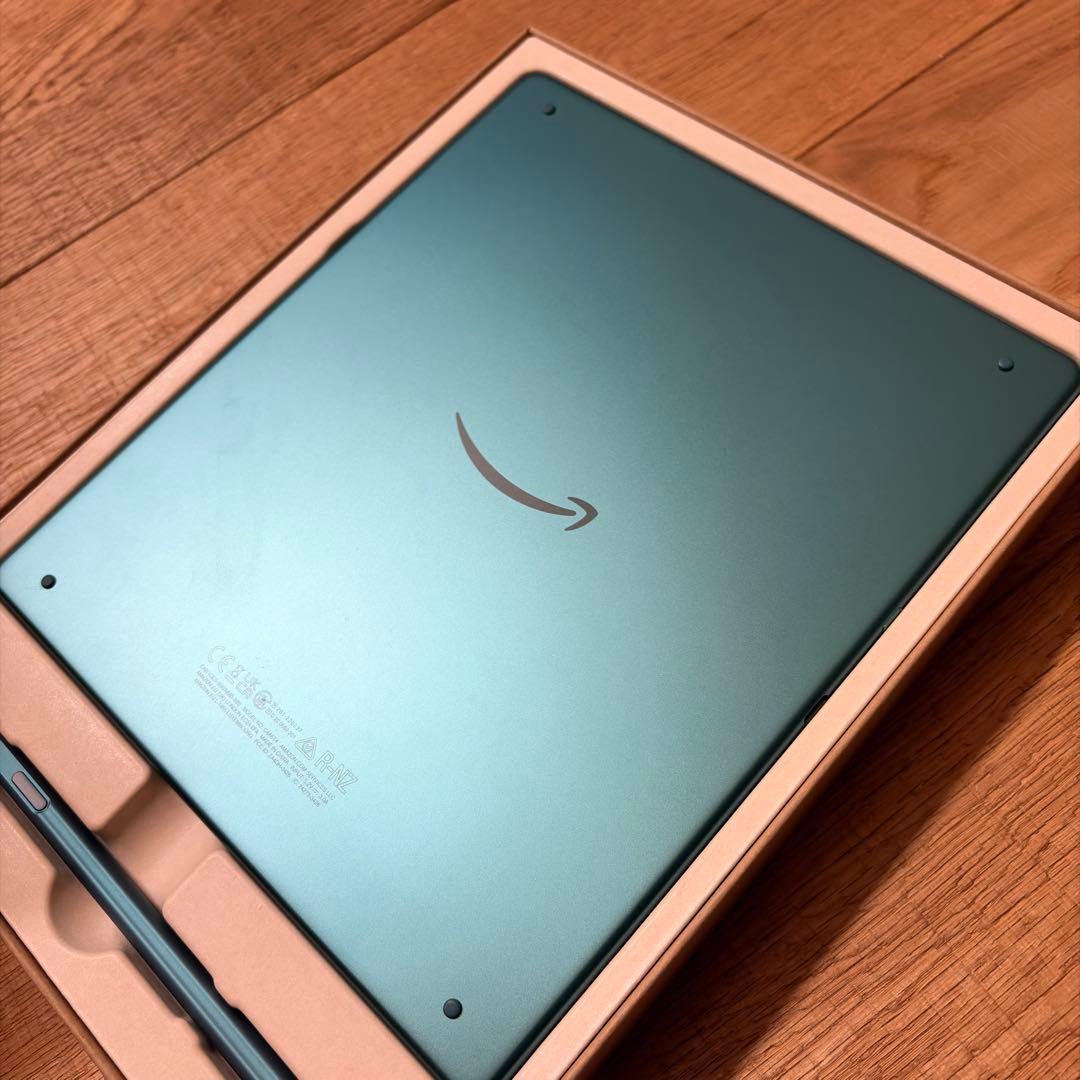 Kindle Scribe 64GB プレミアムペン付き メタリックジェイド