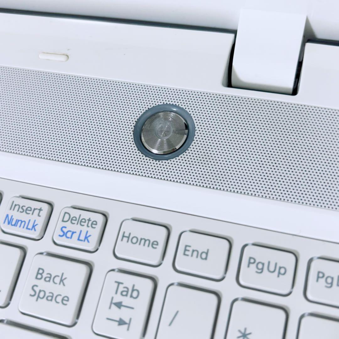 G-10/富士通/ノートパソコン/大容量SSD512GB/Win10/カメラ