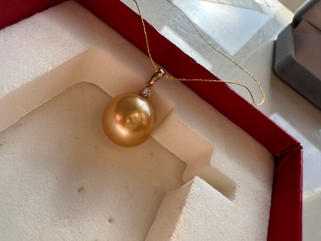 茶金級　最高品質天然南洋白蝶ゴールデンパールペンダント