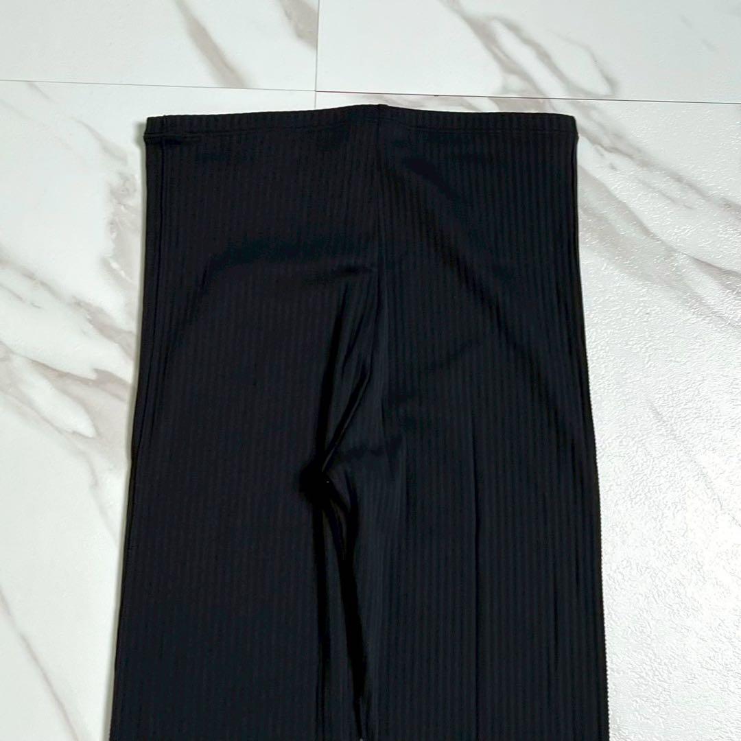 未使用に近い 25SS⭐️プリーツプリーズ レギンスパンツ カットワーク 黒