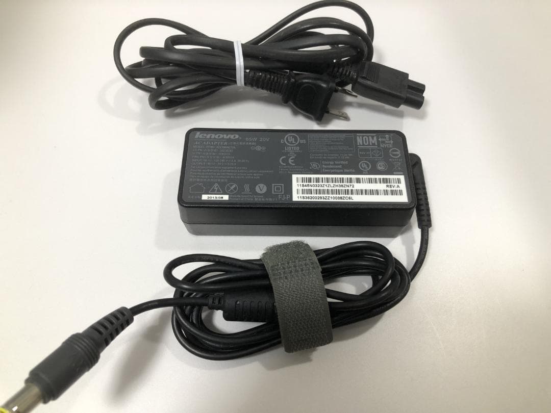 Lenovo ThinkPad X61 WinXP UltraBase付き