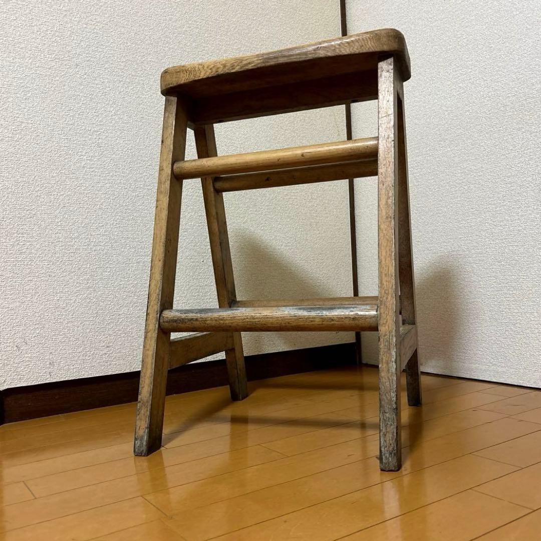 nao FUTABA家具　ヴィンテージスツール