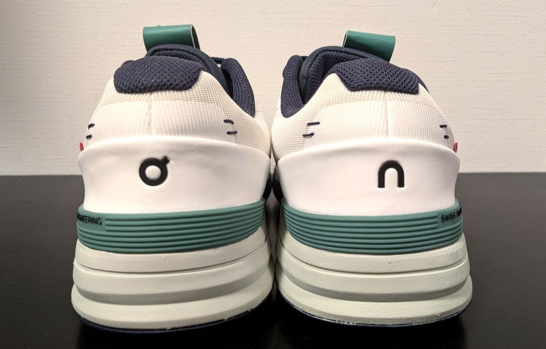 未使用On Running The Roger Pro 限定カラー_27.5cm