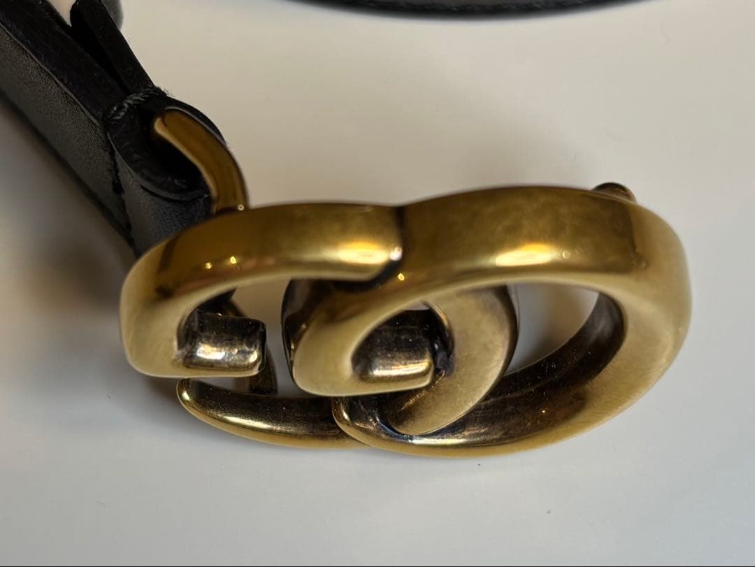 GUCCI ロゴ ブラックレザーベルト