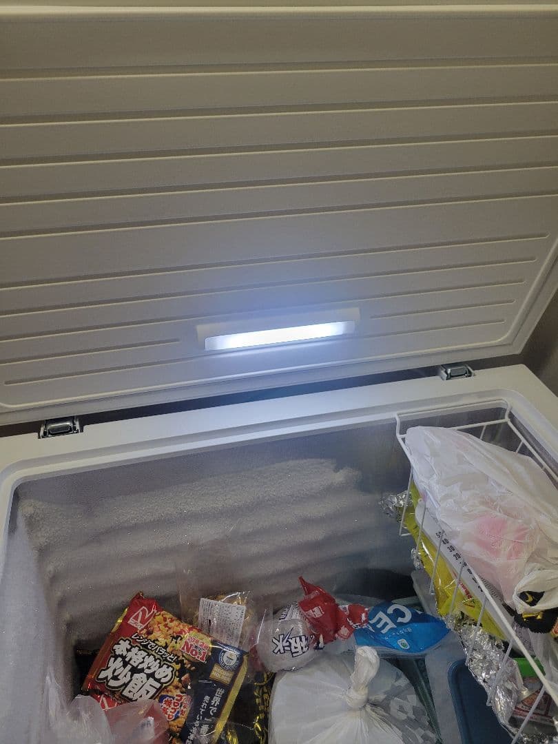 大容量 冷凍庫 LED照明付き