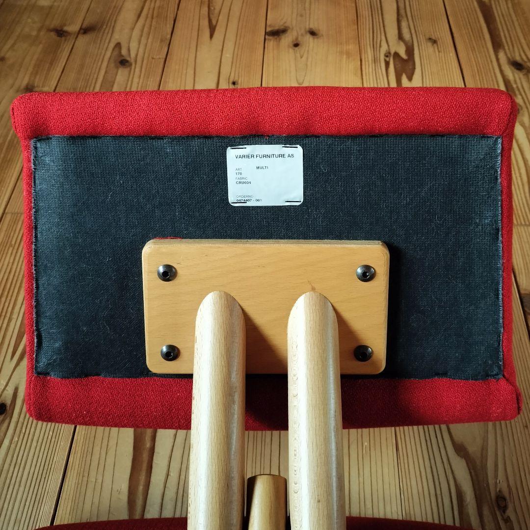 ストッケ ヴァリエール バランスチェア 赤 アタッチメント付き