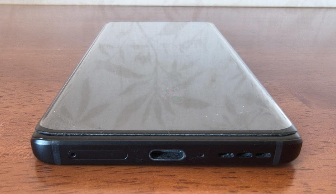 ★Motorola edge40★8＋256GB★ワイヤレス充電★中古美品