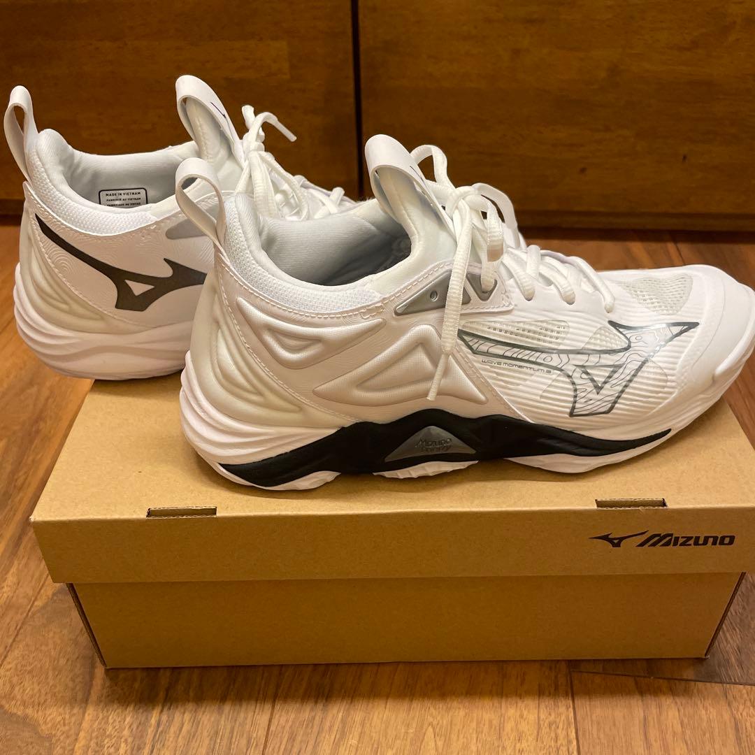 バレーボールシューズ　ミズノウエーブモーメンタム3 25.0cm