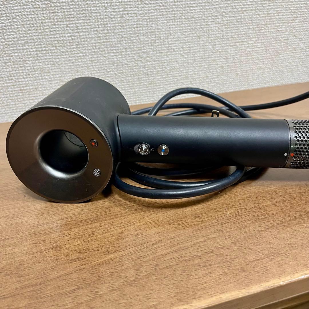 【美品】Dyson Supersonic ドライヤー ブラックHD01