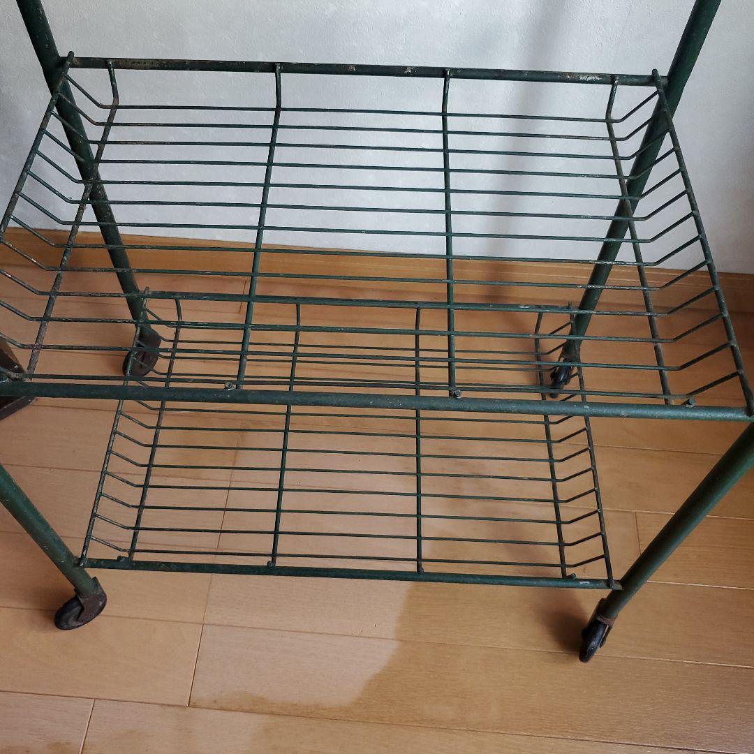 昭和レトロのラック