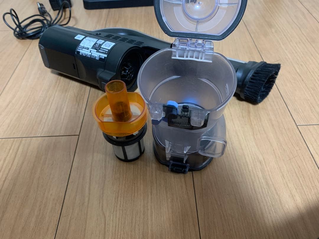 日立PV-BL2H 2022 LEDライト付きコードレスクリーナー