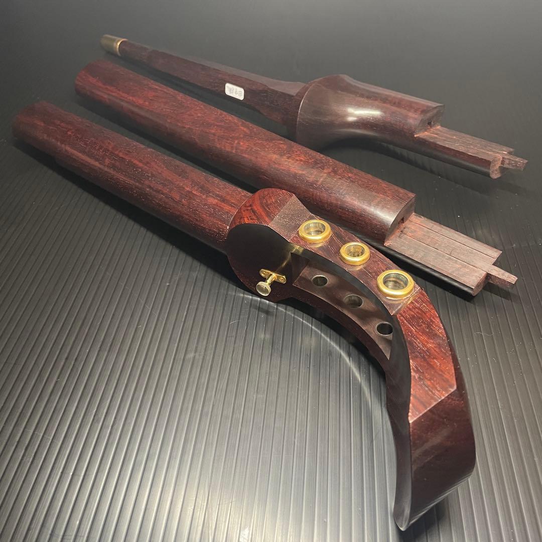 美品 津軽三味線 子持綾杉 虎トチ 金トチ 二本溝 紅木 津軽塗り 即演奏可能