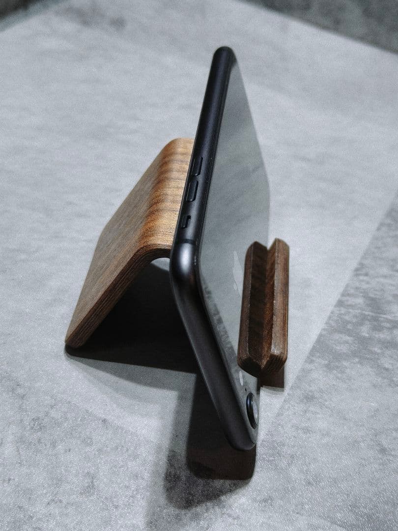 美品 iphone8 64GB スマホ SIMフリー