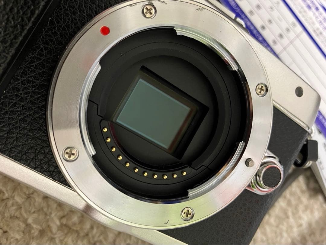 KRGMOLYMPUS PEN Lite E-PL7ボディシルバーレンズ無