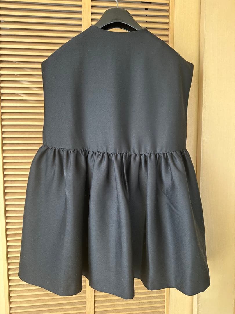 BEARDSLEY ペプラムギャザージレ ブラック フリーサイズ