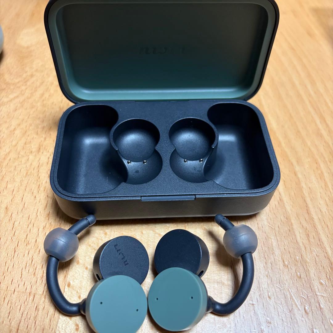 nwm DOTS モスグリーン　耳スピ