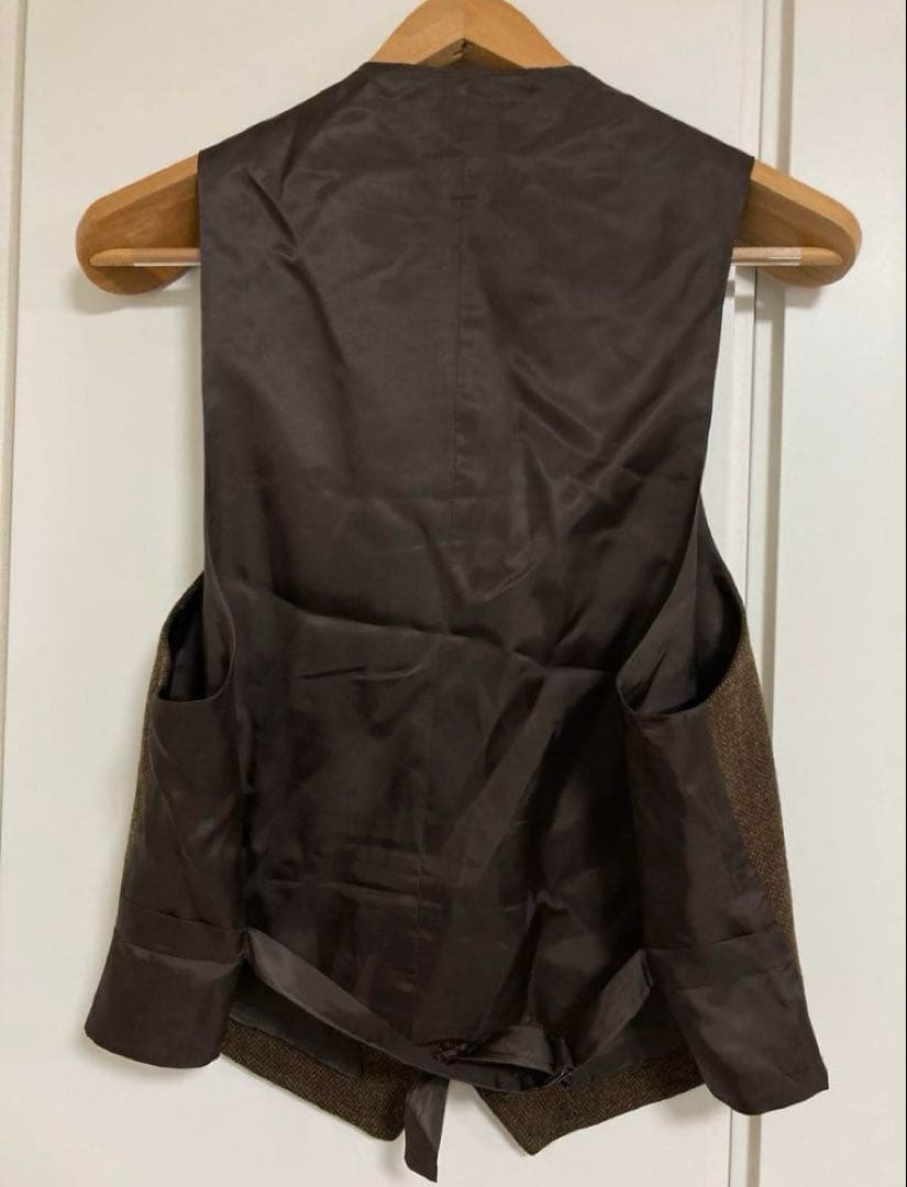 Brooks Brothers（ブルックスブラザーズ）のヘリンボーン柄ベスト