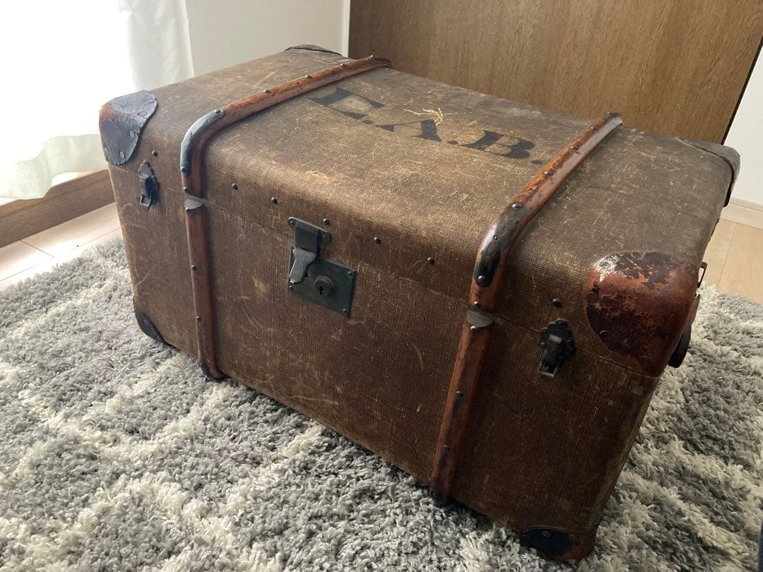 ￼【お値下げ】アンティーク ヴィンテージ 大型トランク 収納　コーヒーテーブル