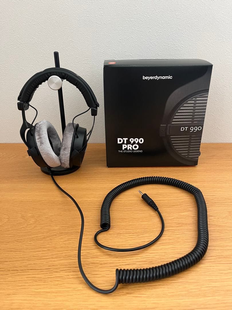 新品同様 beyerdynamic DT990 PRO ヘッドホン 250Ω