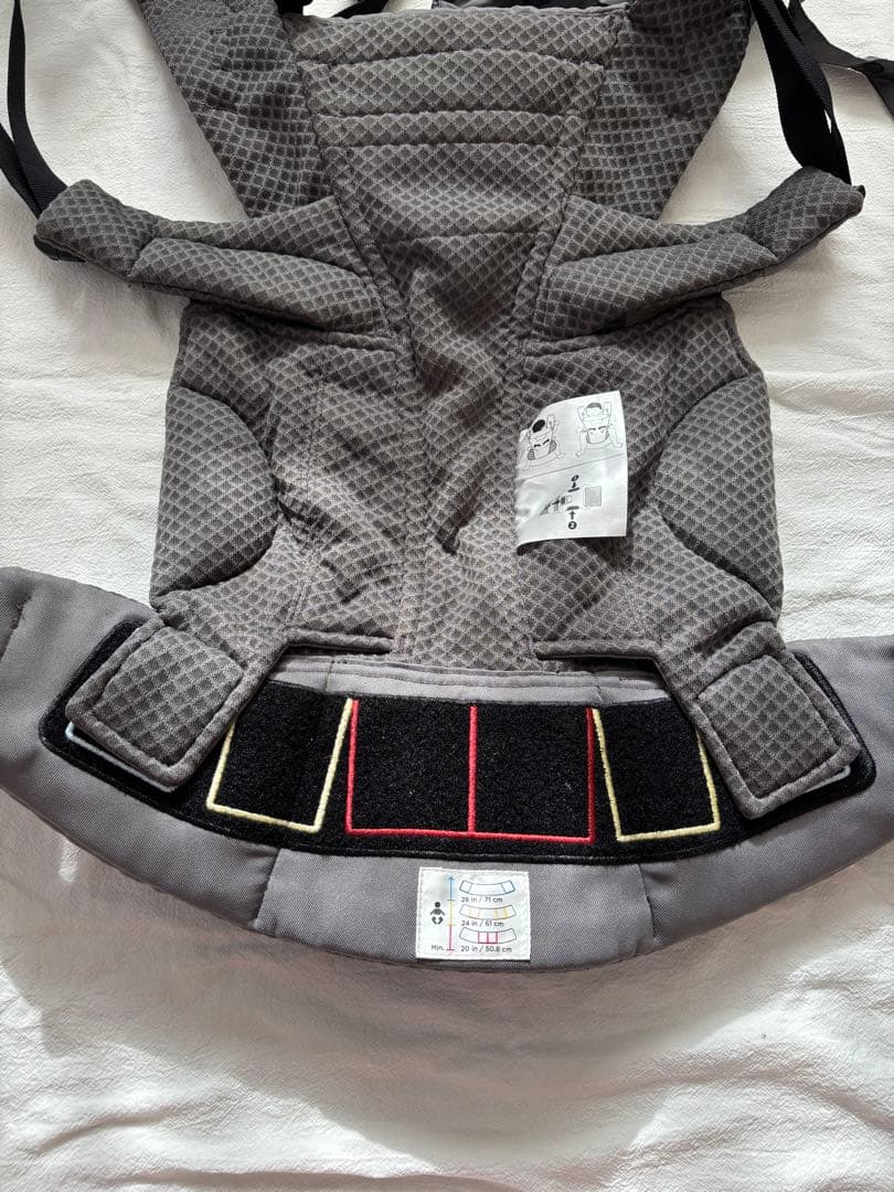 ergobaby OMNI breeze グラファイトグレー