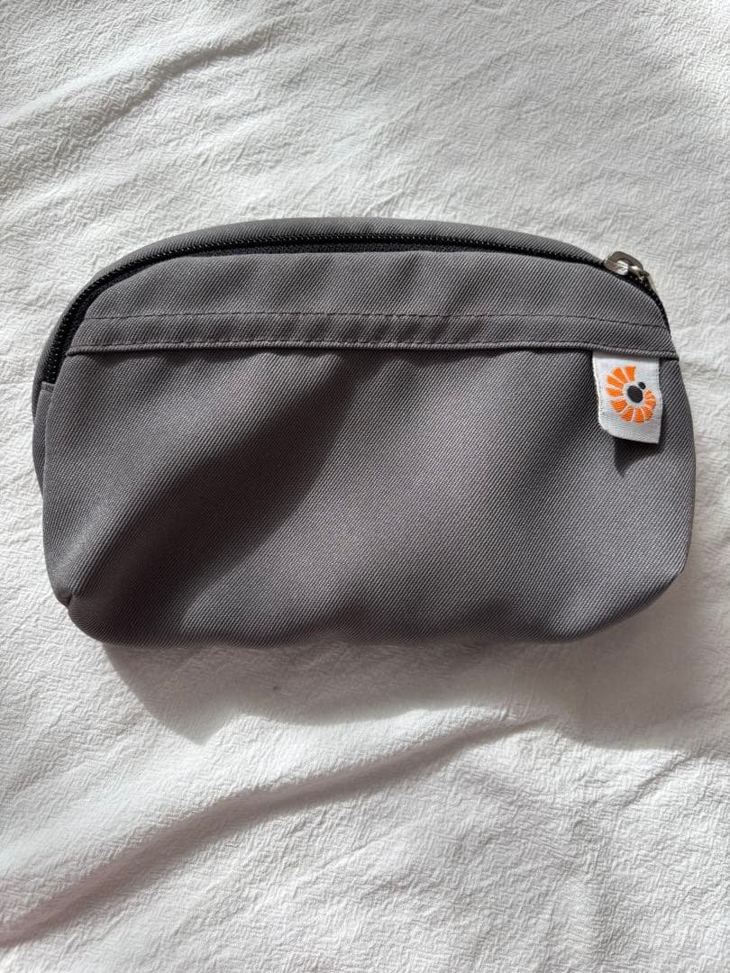 ergobaby OMNI breeze グラファイトグレー