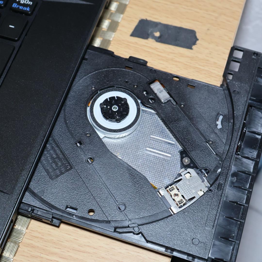 超大画面！Win11高年式2020！8世代/メ8/SSD/DVD/無線/カメラ