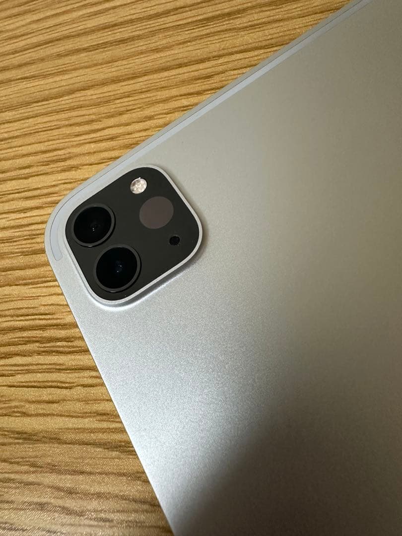 Apple iPad Pro (第3世代) 11インチ シルバー　wifiモデル