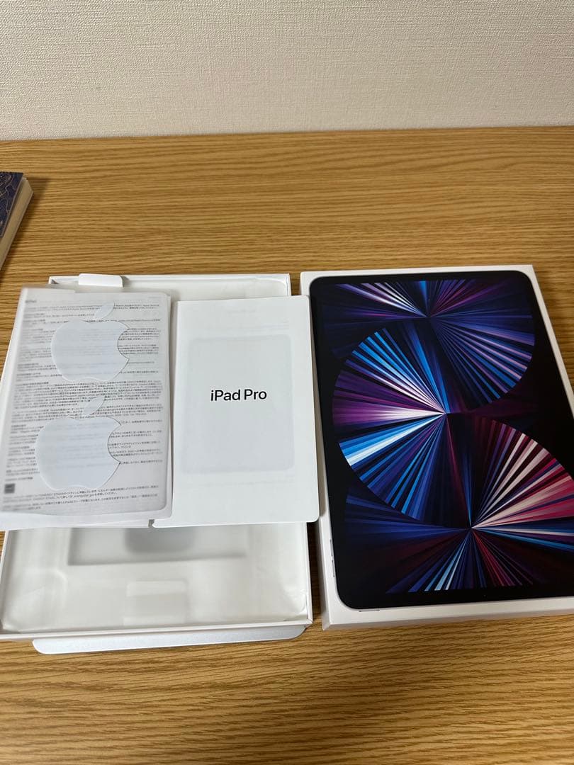 Apple iPad Pro (第3世代) 11インチ シルバー　wifiモデル