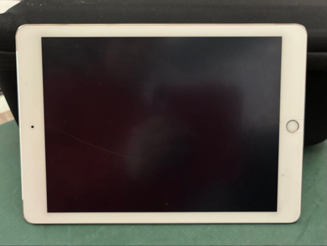 Apple iPad air2・ 64G ゴールド初期化済み