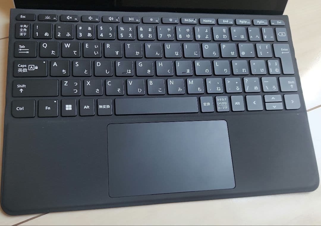Surfacego4（Office付き、純正キーボード付き）