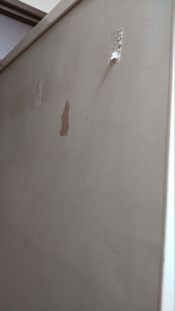 ホワイト スリットデザイン扉 収納タンス