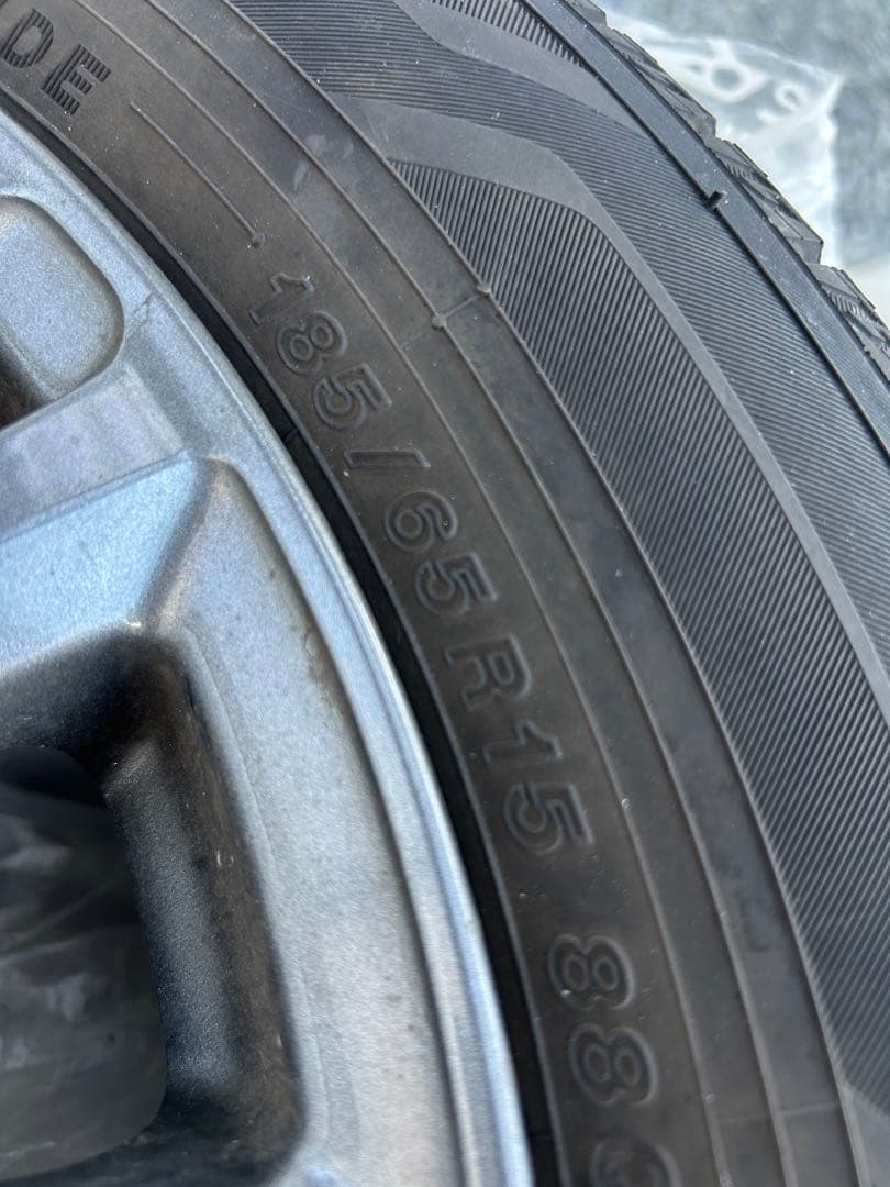 185/65R15 スタッドレスタイヤセット