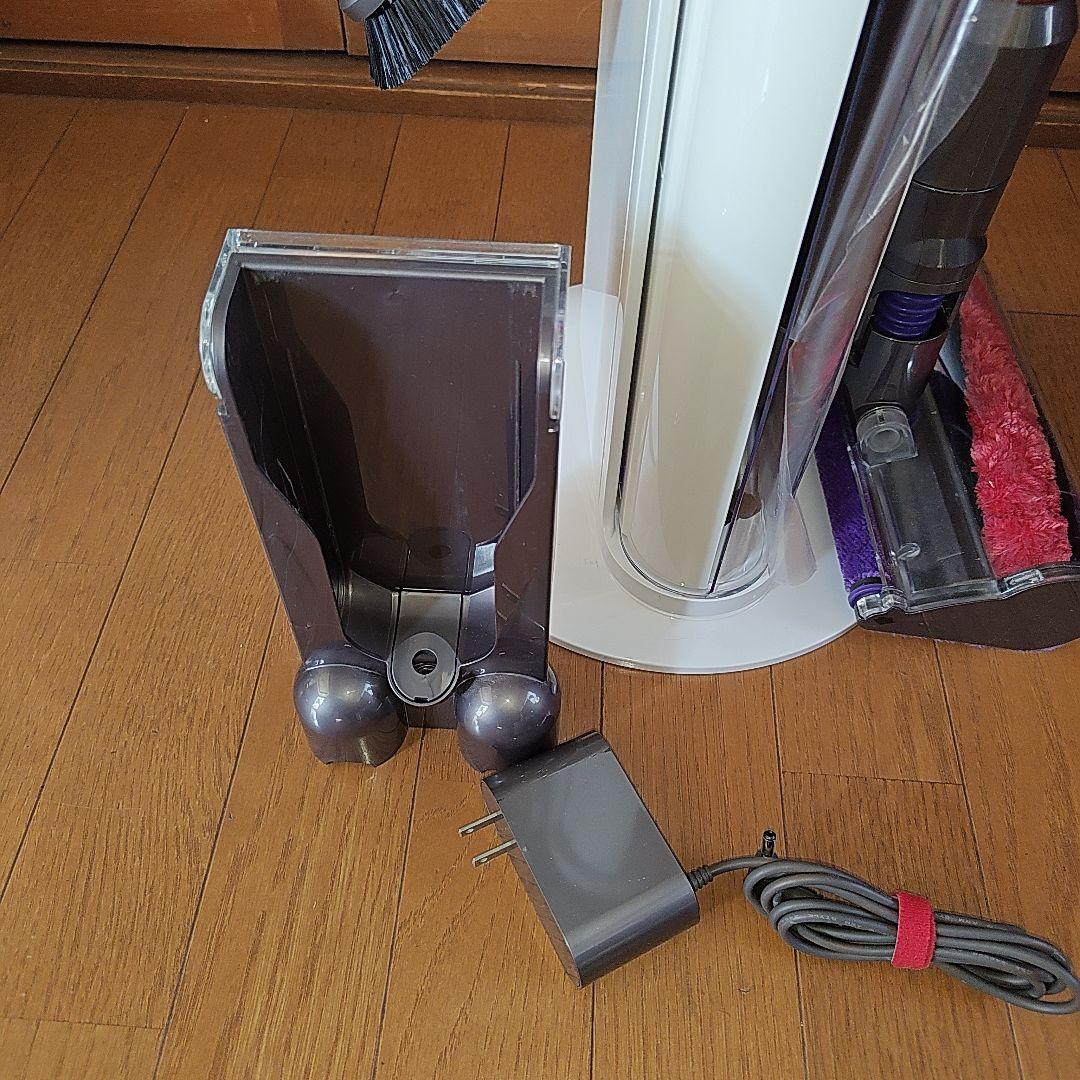 dyson v10 SV12 コードレスクリーナー本体 純正スタンド付き