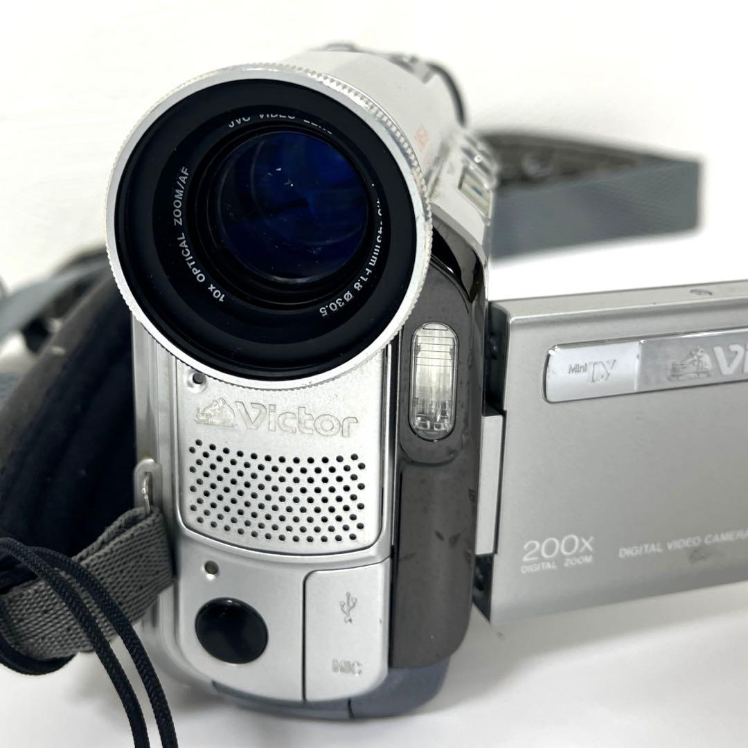 【ジャンク】Victor GR-DZ7 液晶付きデジタルビデオカメラ