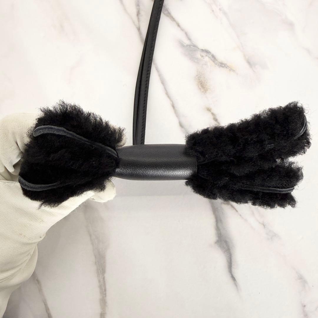 【新品未使用】エルメス バディ チャーム ブラック ムートン W刻印