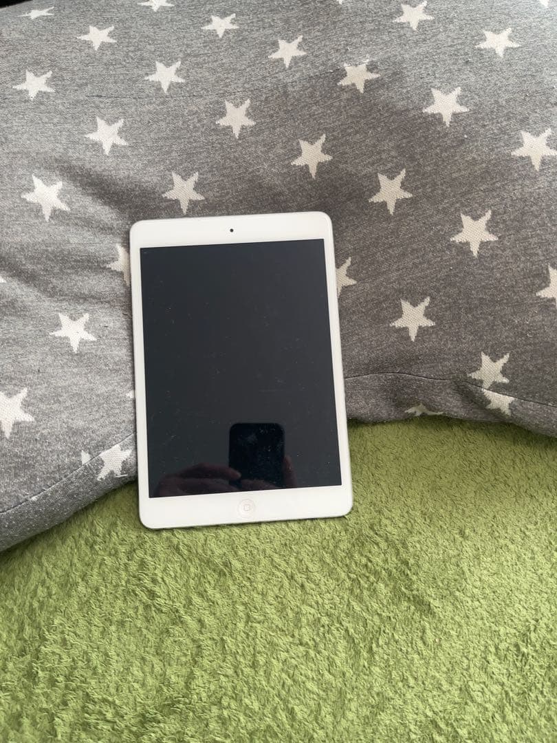 Apple iPad mini 2 シルバー