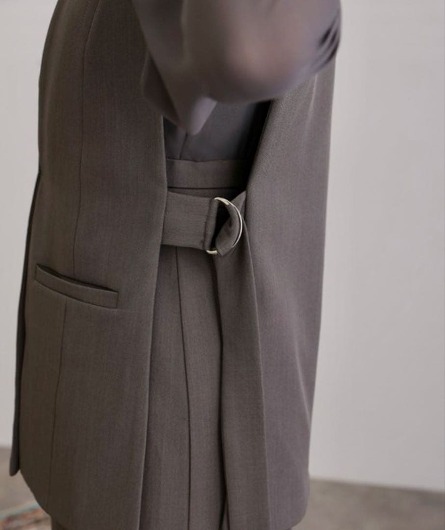 新品 シースルー パーティードレス ジレ付き