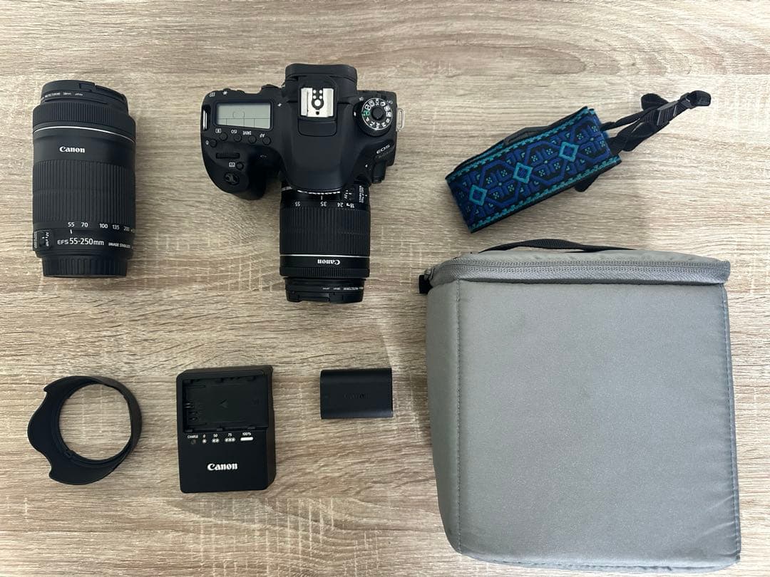 Canon EOS 80D ダブルズームキット