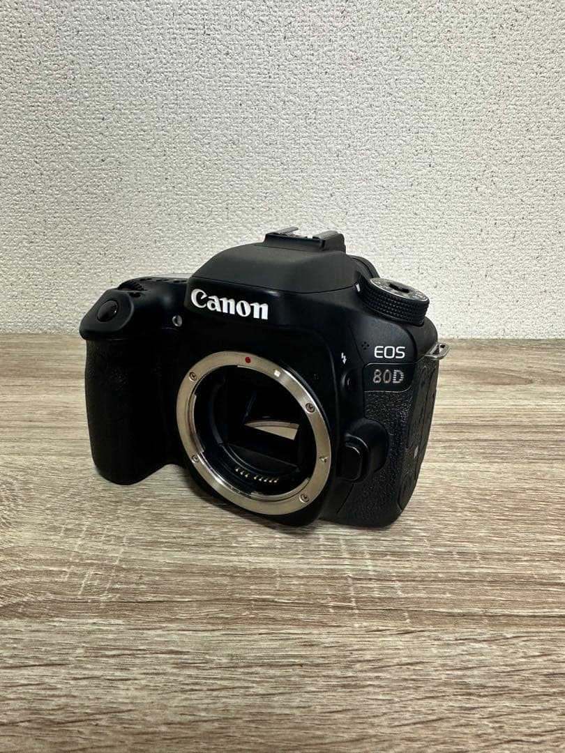 Canon EOS 80D ダブルズームキット